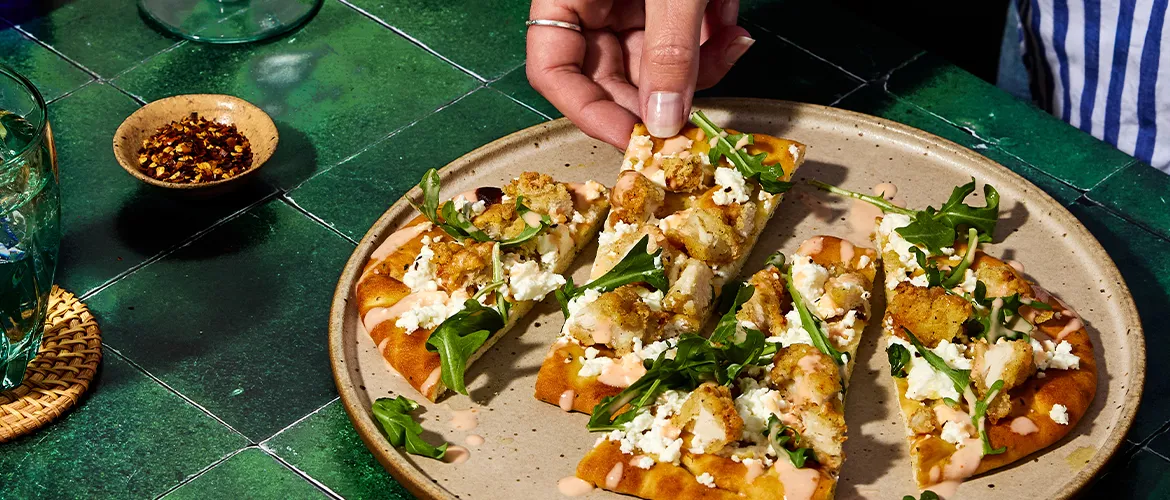 Garlic Sriracha Chicken Naan Flatbread