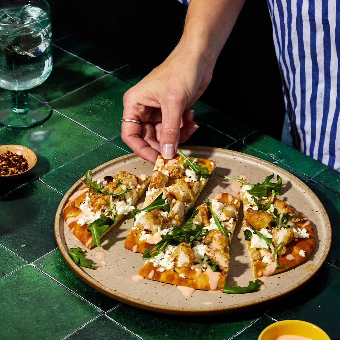 Garlic Sriracha Chicken Naan Flatbread
